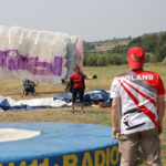 32. Międzynarodowe Świętokrzyskie Zawody Spadochronowe (15 sierpnia 2015) / Piotr Michalski / Radio Kielce