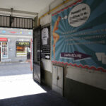 Reklamowy chaos szpeci centrum Kielc (18 sierpnia 2015 r.) / Piotr Michalski / Radio Kielce