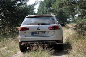 31.08.2015. Volkswagen Golf Alltrack / Robert Felczak / Radio Kielce