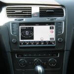 31.08.2015. Volkswagen Golf Alltrack / Robert Felczak / Radio Kielce