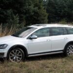 31.08.2015. Volkswagen Golf Alltrack / Robert Felczak / Radio Kielce