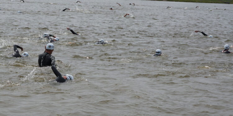 02.08.2015.  Elemental Triathlon Series w Strawczynie / Maciej Makuła / Radio Kielce