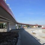 27.08.2015. Próba obciążeniowa estakady nad skrzyżowaniem ulic Grunwaldzkiej i Piekoszowskiej w Kielcach / Robert Felczak / Radio Kielce