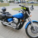 21.08.2015. Początek 9. Świętokrzyskiego Zlotu Motocykli SHL i Pojazdów Zabytkowych / Kamil Król / Radio Kielce