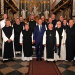 10.08.2015. Prezydent RP Andrzej Duda zwiedza opactwo Cystersów w Jędrzejowie / Stanisław Blinstrub / Radio Kielce