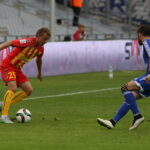 03.08.2015. 3. kolejka T-Mobile Ekstraklasy Korona Kielce - Ruch Chorzów. W pojedynku jeden na jeden Paweł Sobolewski / Kamil Król / Radio Kielce