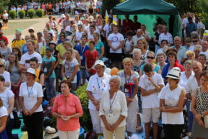 08.08.2015. Pielgrzymi zmierzający na Jasną Górę dotarli do Kielc / Kamil Król / Radio Kielce