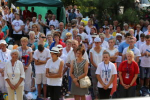 08.08.2015. Pielgrzymi zmierzający na Jasną Górę dotarli do Kielc / Kamil Król / Radio Kielce