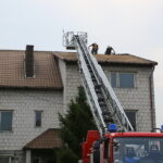 11.08.2015. Zerwany dach budynku przy ulicy Malików / Kamil Król / Radio Kielce