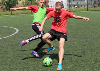 15.07.2015. Wakacje z Futbolem 2015. Mecz Słabiaki FC - JGSM Patriotic / Kamil Król / Radio Kielce