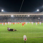 02.09.2015. 7. kolejka T-Mobile Ekstraklasy Korona Kielce - Pogoń Szczecin. Przemysław Trytko zdobywa z rzutu karnego wyrównującego gola / Radio Kielce