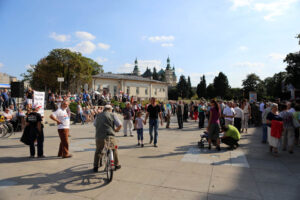 26.8.2015 Kielce. Beata Szydło spotkała się z mieszkańcami na pl. Artystów. / Wojciech Habdas / Radio Kielce