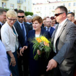 26.8.2015 Kielce. Beata Szydło spotkała się z mieszkańcami na pl. Artystów. / Wojciech Habdas / Radio Kielce