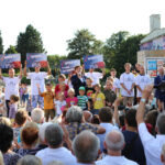 26.8.2015 Kielce. Beata Szydło spotkała się z mieszkańcami na pl. Artystów. / Wojciech Habdas / Radio Kielce