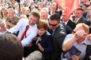 26.8.2015 Kielce. Beata Szydło spotkała się z mieszkańcami na pl. Artystów. / Wojciech Habdas / Radio Kielce