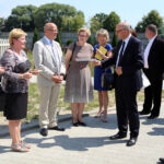 3.8.2015 Kielce. Przekazanie kluczy nowym lokatorom, do mieszkań socjalnych przy ul. Hutniczej / Wojciech Habdas / Radio Kielce