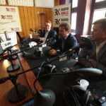 Temat jednomandatowych okręgów wyborczych zdominował dyskusję gości Studia Referendalnego w Radiu Kielce. 6 września Polacy będą wypowiadać się jeszcze w dwóch innych sprawach: finansowania partii politycznych z budżetu i ordynacji podatkowej. / Włodzimierz Batóg / Radio Kielce