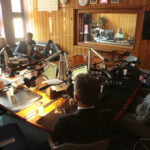 Temat jednomandatowych okręgów wyborczych zdominował dyskusję gości Studia Referendalnego w Radiu Kielce. 6 września Polacy będą wypowiadać się jeszcze w dwóch innych sprawach: finansowania partii politycznych z budżetu i ordynacji podatkowej. / Włodzimierz Batóg / Radio Kielce