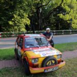 14.05.2015 Zagnańsk. Złombol. Wyjazd Bartłomieja Kowalewskiego / Kamil Król / Radio Kielce