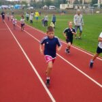 20.09.2015 Busko. 400 zawodników wzięło udział w rozegranym w Busku Zdroju XIV Międzynarodowym Biegu Zdrojowym / Maciej Makuła / Radio Kielce