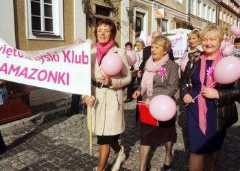 18.10.2014 Marsz Amazonek w Sandomierzu / Grażyna Szlęzak-Wójcik / Radio Kielce
