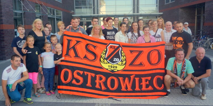 19.08.2015. Siatkarki KSZO Ostrowiec spotkały się z kibicami / Kamil Król / Radio Kielce