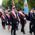 13.9.2015 Św. Krzyż. W niedzielę rozpoczynają się tygodniowe uroczystości odpustowe na Świętym Krzyżu. W południe na błoniach przed bazyliką została odprawiona suma odpustowa. / Kamil Król / Radio Kielce