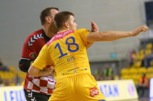 15.09.2015. 5. kolejka PGNiG Superligi piłkarzy ręcznych Vive Tauron Kielce - Chrobry Głogów / Kamil Król / Radio Kielce