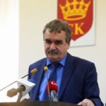 10.09.2015. Radni głosują w sprawie sprzedaży Korony / Stanisław Blinstrub / Radio Kielce