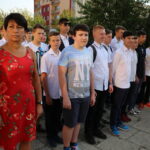 01.09.2015. Rozpoczęcie roku szkolnego w Zespole Szkół Ogólnokształcących nr 16 im.  Janusza Kusocińskiego w Kielcach / Kamil Król / Radio Kielce