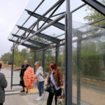 04.09.2015. Nowe przystanki autobusowe w Kielcach nie chronią przed deszczem / Kamil Król / Radio Kielce