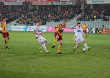 Fragment meczu Korona Kielce - Widzew Łódź / Krzysztof Żołądek / Radio Kielce