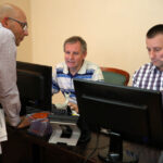 6.9.2015 Kielce. W Urzędzie Miasta przyjmowane są wyniki referendum z poszczególnych Komisji / Wojciech Habdas / Radio Kielce