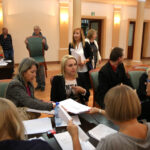 6.9.2015 Kielce. W Urzędzie Miasta przyjmowane są wyniki referendum z poszczególnych Komisji / Wojciech Habdas / Radio Kielce