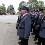 11.9.2015 Kielce. Rocznica zamachów 11 września 2001 przed pomnikiem Homo Homini / Wojciech Habdas / Radio Kielce