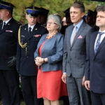 11.9.2015 Kielce. Rocznica zamachów 11 września 2001 przed pomnikiem Homo Homini / Wojciech Habdas / Radio Kielce