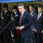 11.9.2015 Kielce. Rocznica zamachów 11 września 2001 przed pomnikiem Homo Homini / Wojciech Habdas / Radio Kielce