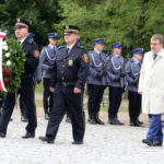 11.9.2015 Kielce. Rocznica zamachów 11 września 2001 przed pomnikiem Homo Homini / Wojciech Habdas / Radio Kielce
