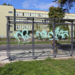 28.9.2015 Kielce. Przystanki na Jagiellońskiej uszkodzone przez wandali / Wojciech Habdas / Radio Kielce