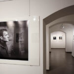 2.9.2015 Kielce. W środę 2 września o godz. 18:00 do Galerii BWA odbędą się wernisaże dwóch wystaw. Będzie można oglądać prace Aleksandry Urban z Wrocławia i Ryszarda Piotrowskiego "Dialog nad zdjęciem". / Wojciech Habdas / Radio Kielce