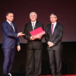 04.09.2015. Prezydent RP Andrzej Duda podczas wręczenia nagród Defendery / Wojciech Habdas / Radio Kielce