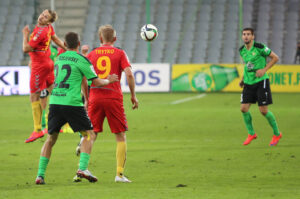 21.9.2015 Kielce. Mecz Korona Kielce - Górnik Łęczna / Wojciech Habdas / Radio Kielce