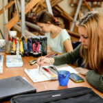 24.9.2015 Kielce. Pracownie Zespołu Państwowych Szkół Sztuk Plastycznych w Kielcach. / Wojciech Habdas / Radio Kielce