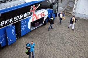 20.09.2015 Szeged. Przed meczem MOL Pick Szeged - Vive Tauron Kielce / Jarosław Dragan / Radio Kielce