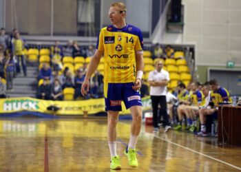 Vive Targi Kielc pokonały we własnej hali Stal Mielec 43:33, prowadząc do prezerwy 19:18. / Stanisław Blinstrub / Radio Kielce