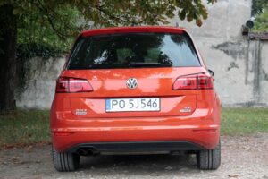 29.09.2015 VW Golf Sportsvan / Robert Felczak / Radio Kielce