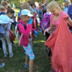 18.9.2015 Kielce. Uczniowie kieleckich szkół uczestniczyli w akcji Sprzątanie Świata. / Iwona Murawska / Radio Kielce