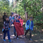 18.9.2015 Kielce. Uczniowie kieleckich szkół uczestniczyli w akcji Sprzątanie Świata. / Iwona Murawska / Radio Kielce