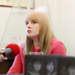 15.09.2015 Kielce. W Muzeum Lat Szkolnych Stefana Żeromskiego trwają przygotowania do nowej wystawy "Dziewczęta w mundurkach" / Stanisław Blinstrub / Radio Kielce