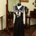 15.09.2015 Kielce. W Muzeum Lat Szkolnych Stefana Żeromskiego trwają przygotowania do nowej wystawy "Dziewczęta w mundurkach" / Stanisław Blinstrub / Radio Kielce